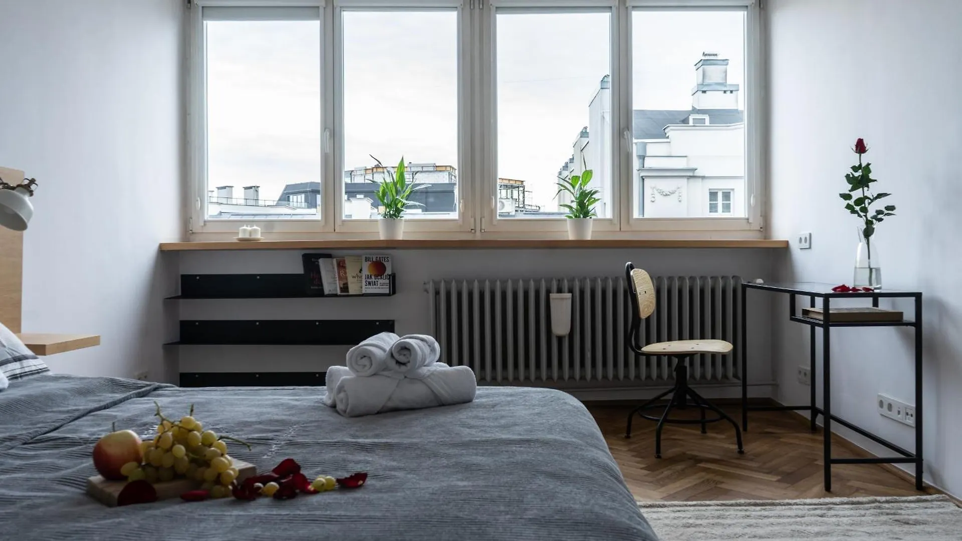 Oomph Urbanvibe Centrum Stylish 2Br Hideaway وارسو